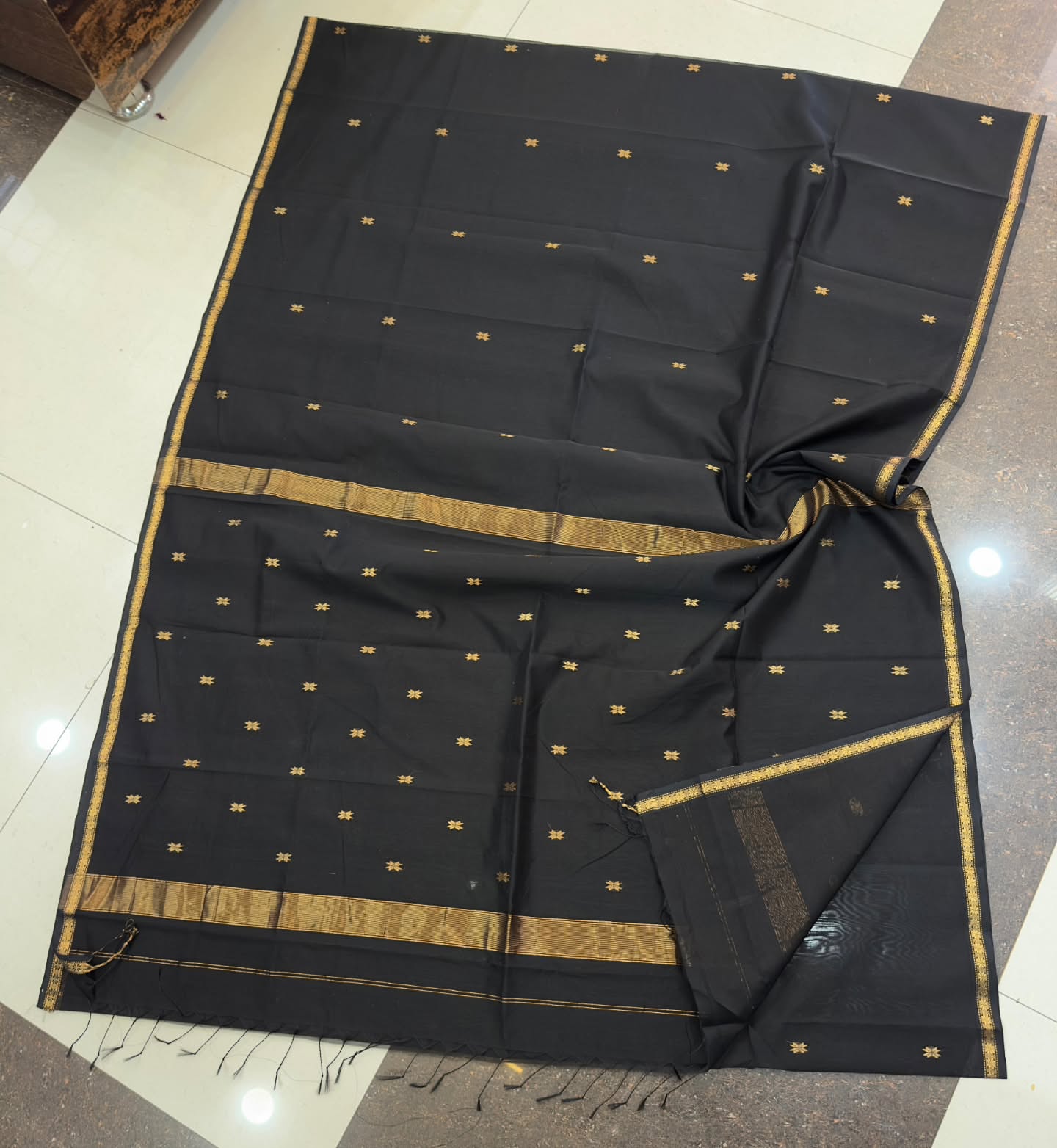 Black Maheshwari silk thin border sarees