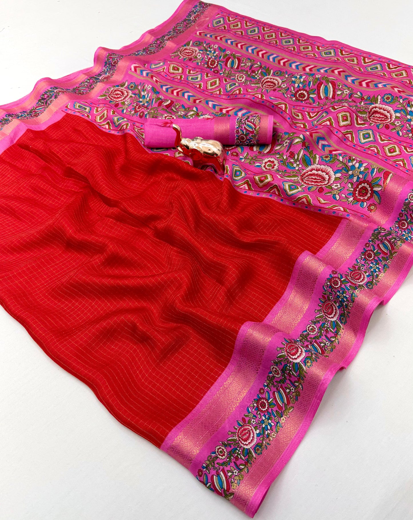 Dola silk sarees with double zari border