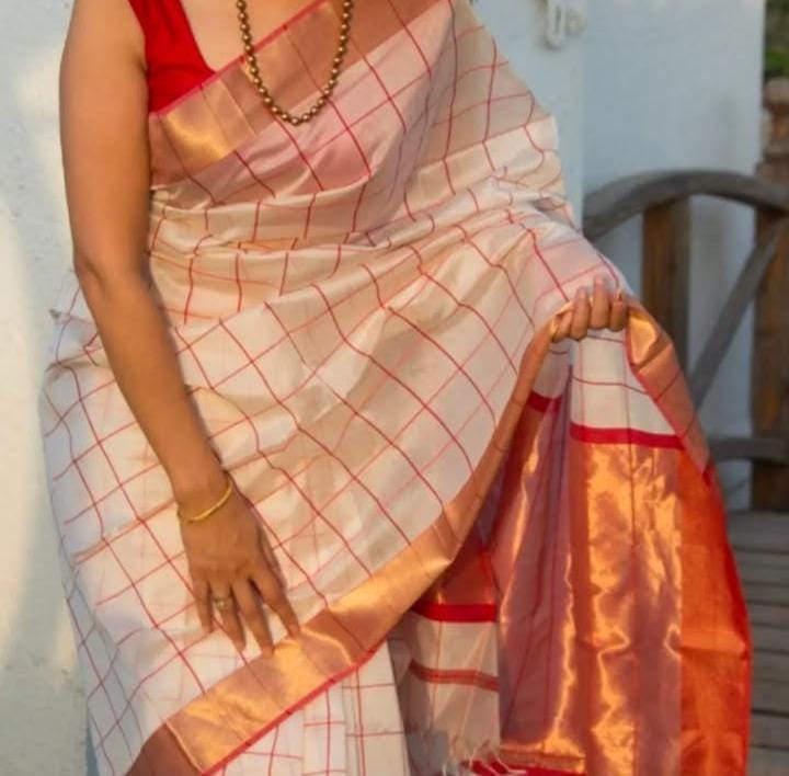 Red and white checks Maheshwari silk sarees