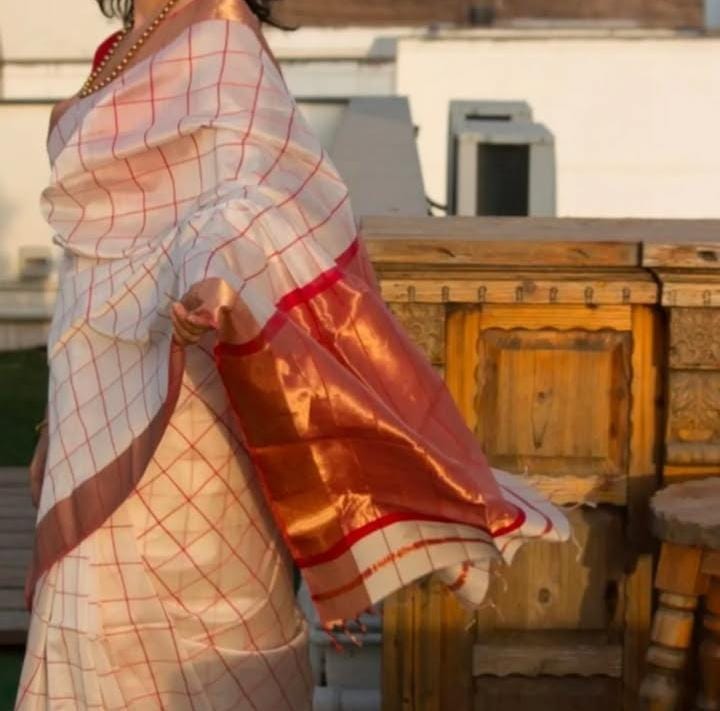 Red and white checks Maheshwari silk sarees