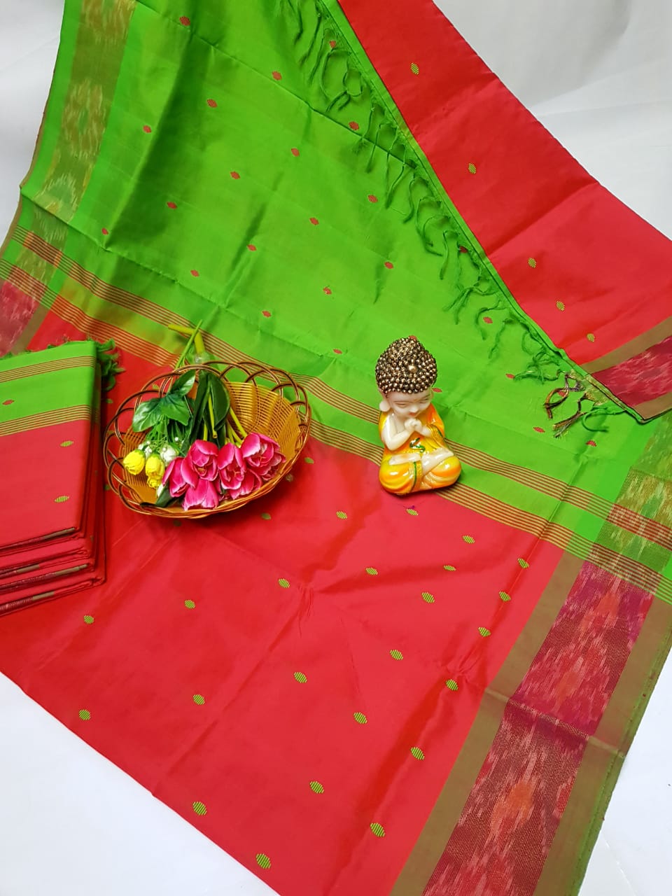 Tripura silk Nakshatra butta sarees with pochampally border