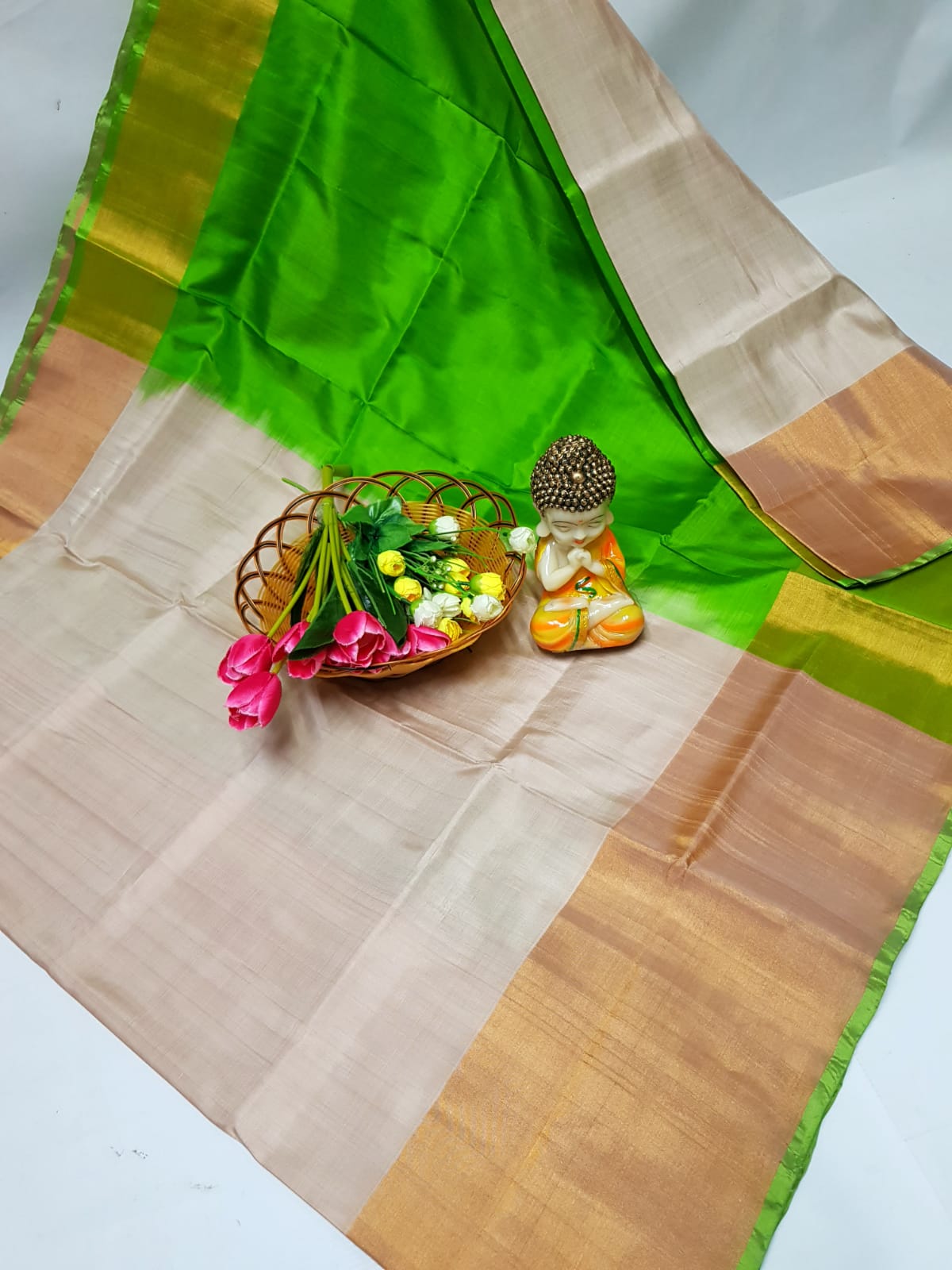 Uppada pattu sarees with big border